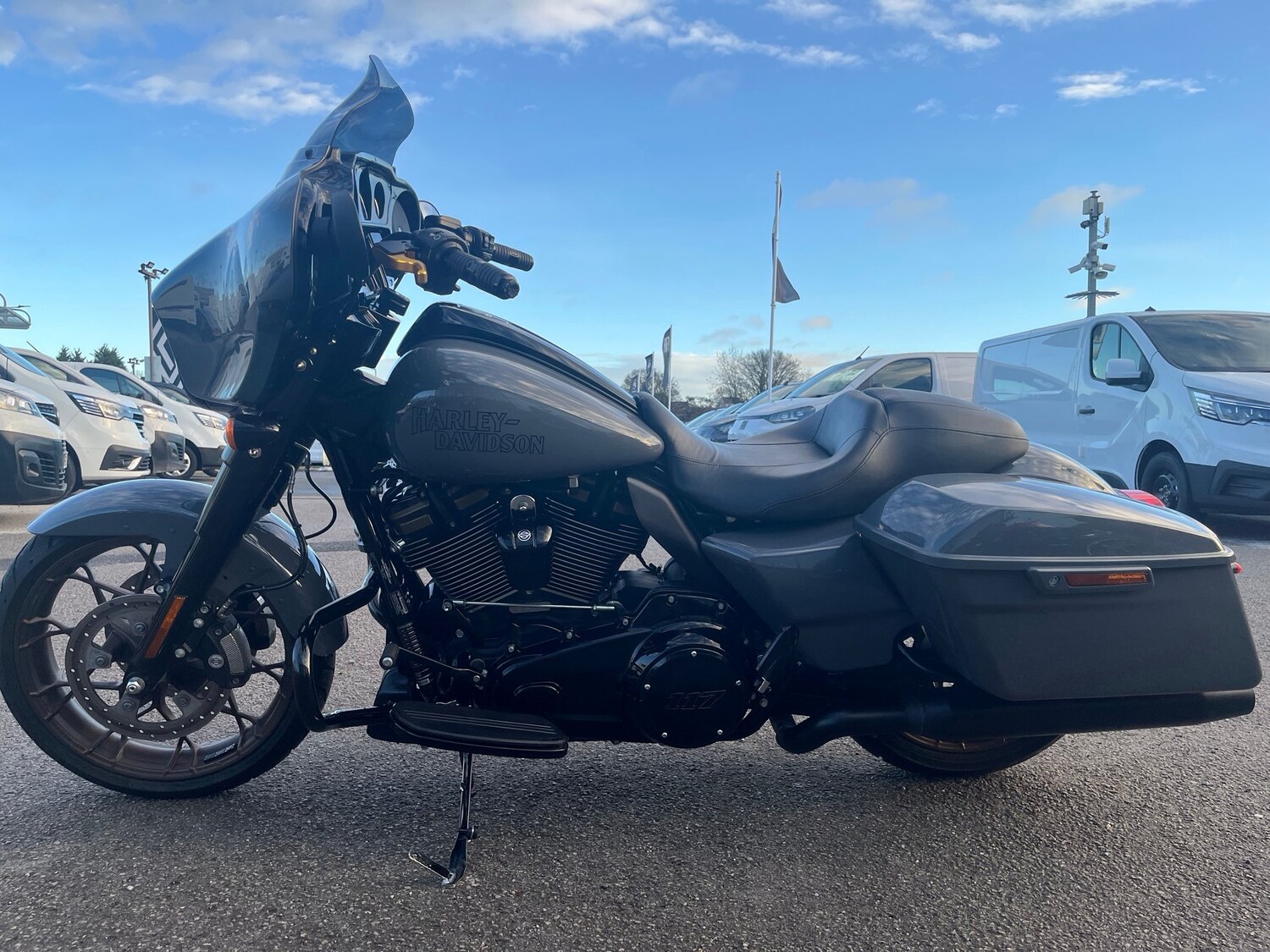Harley-Davidson STREET GLIDE ST