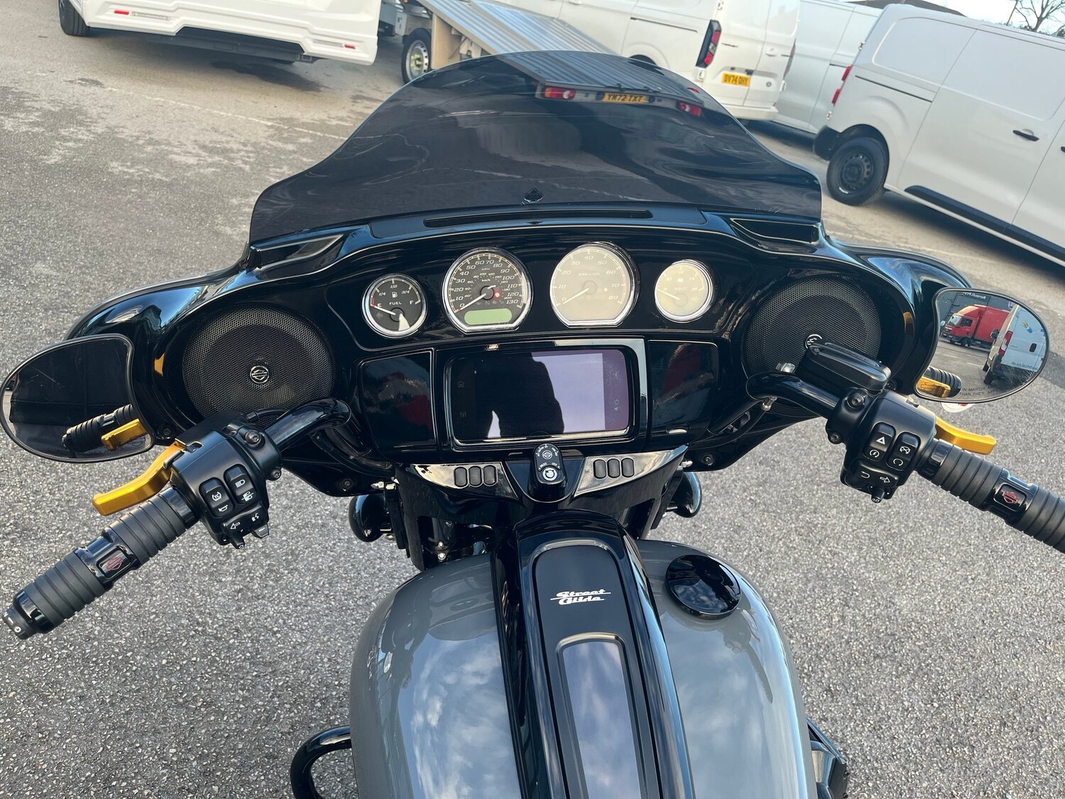 Harley-Davidson STREET GLIDE ST