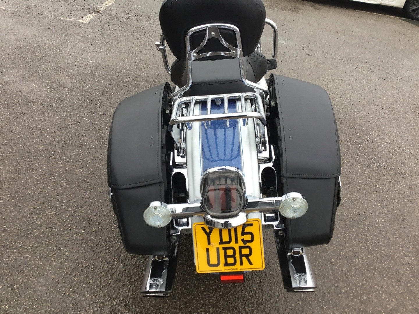 Harley-Davidson TOURING FLHRC ROAD KING CLASSIC