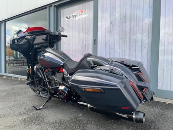 Used Harley-Davidson CVO FLHXSE STREET GLIDE undefined for sale - bike-78584739: Photo