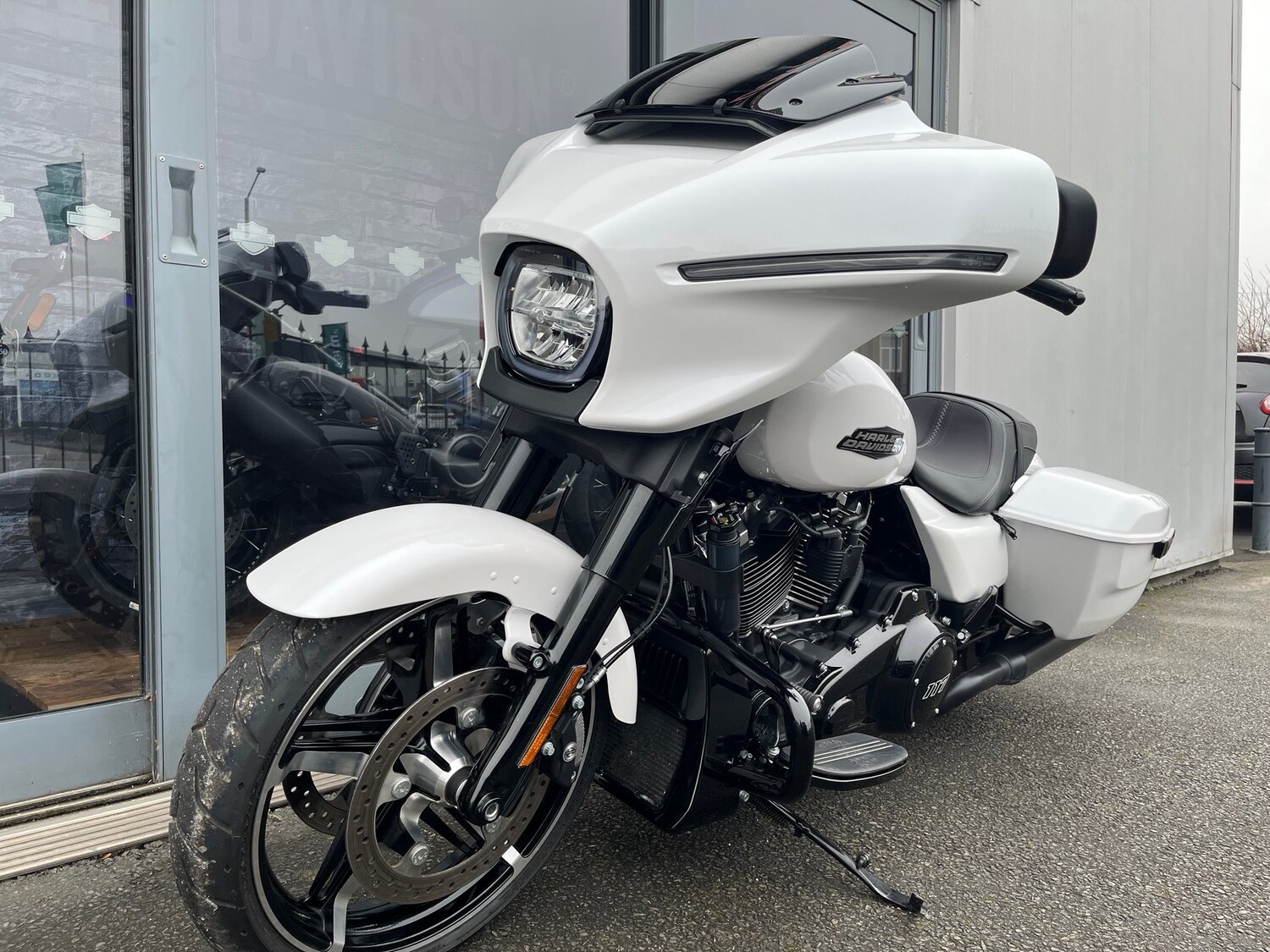Harley-Davidson STREET GLIDE