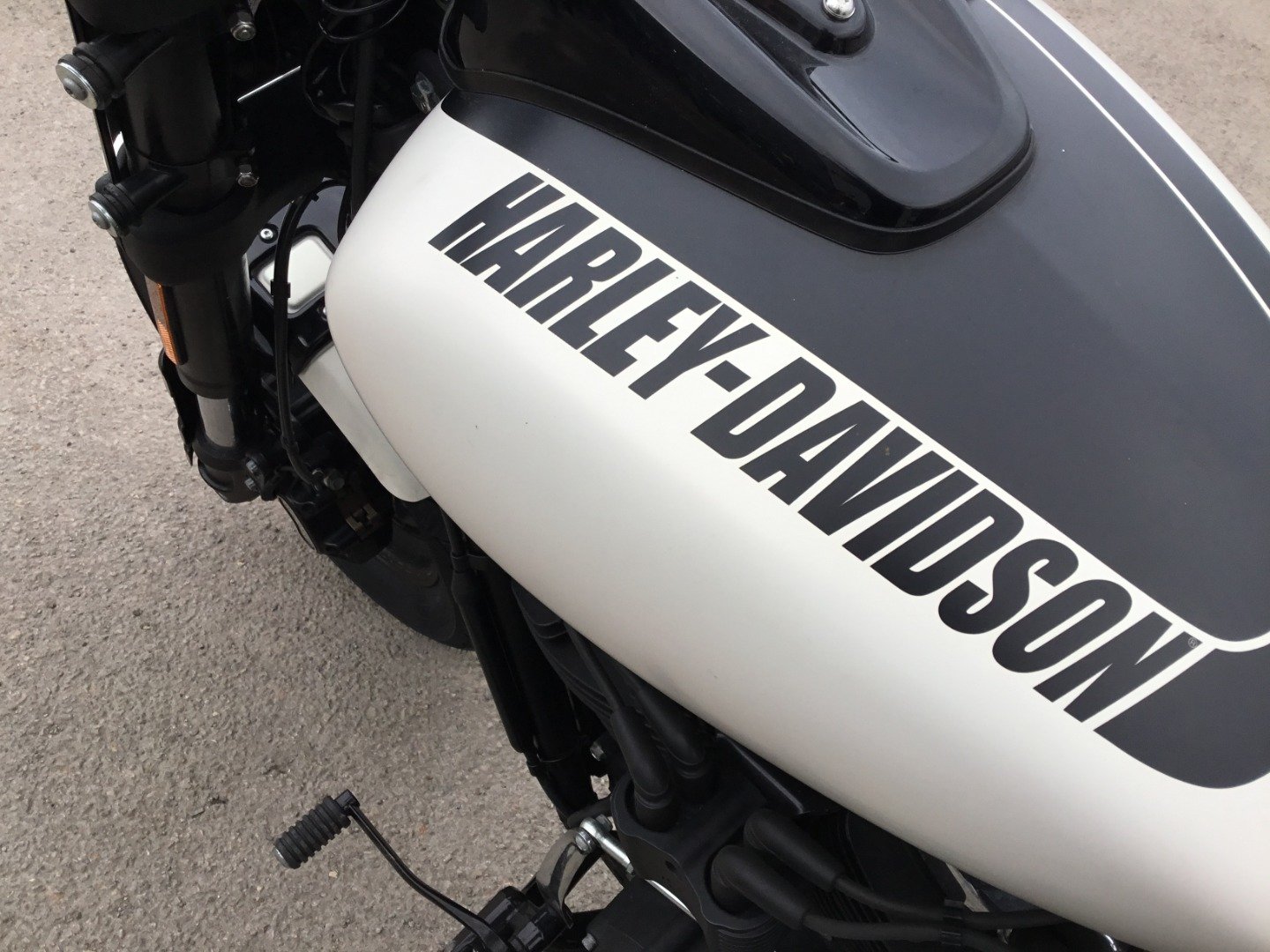 Harley-Davidson SOFTAIL FXFBS FAT BOB 114