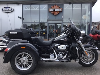 Used Harley-Davidson TRI GLIDE ULTRA CLASSIC 2022 for sale - bike-75881901: Photo
