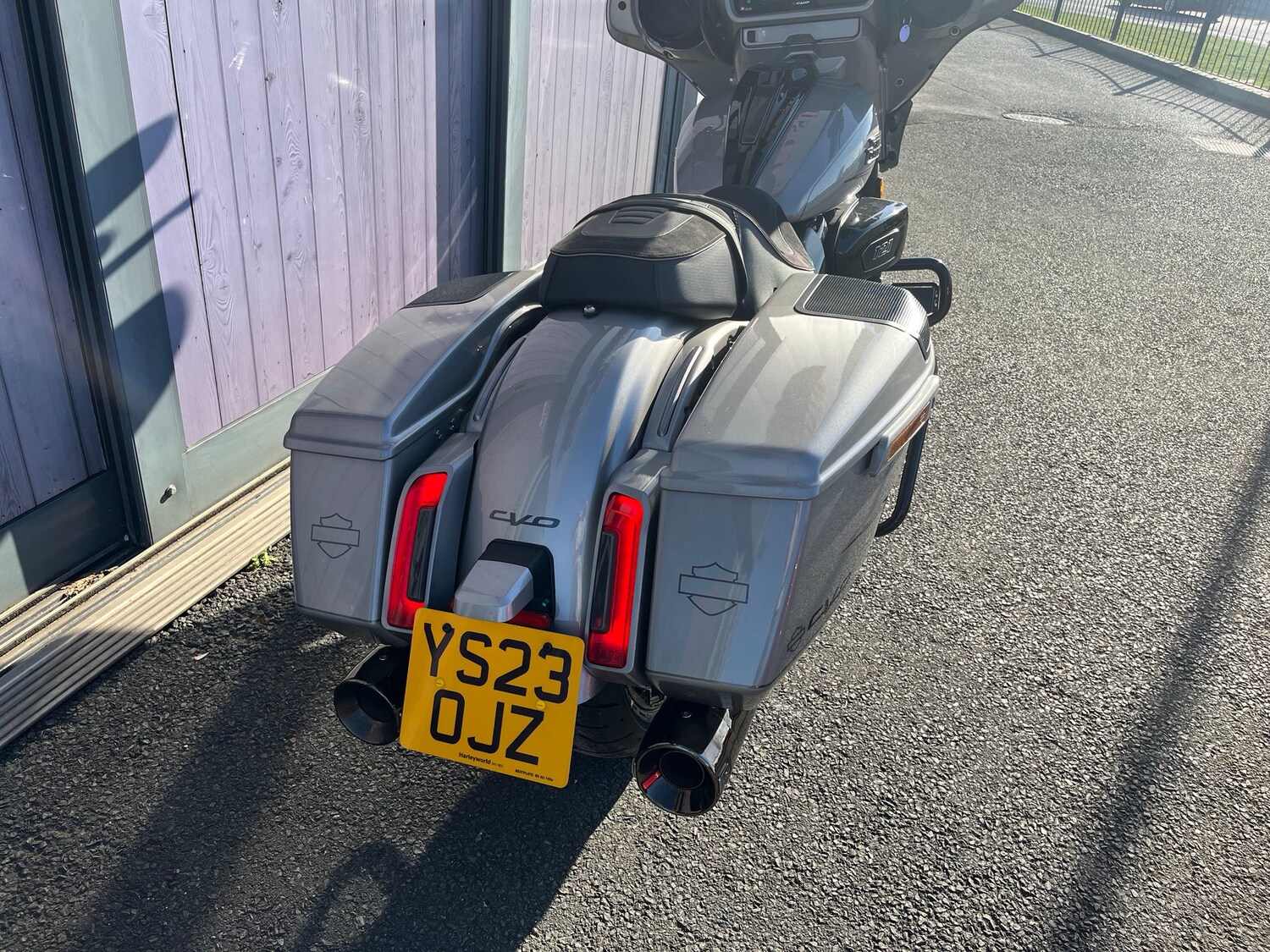 Harley-Davidson CVO STREET GLIDE 1977 23