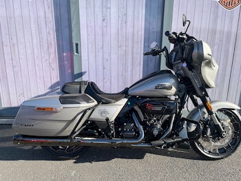 Used Harley-Davidson CVO STREET GLIDE 1977 23 2023 for sale - bike-77954392: Photo