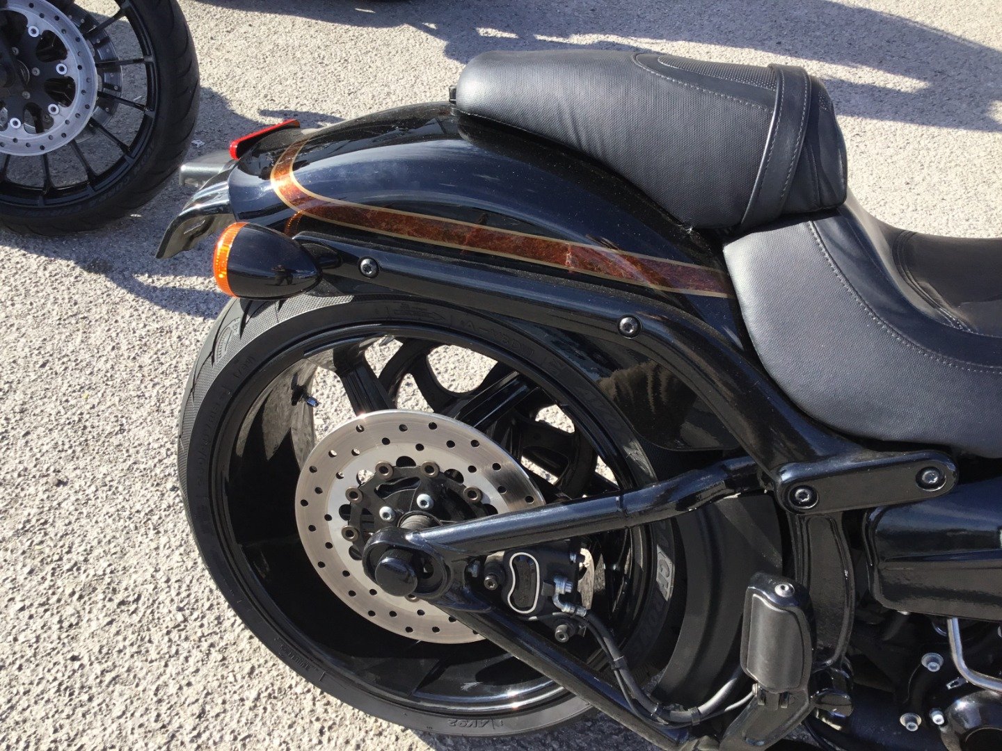 Harley-Davidson CVO FXSBE BREAKOUT