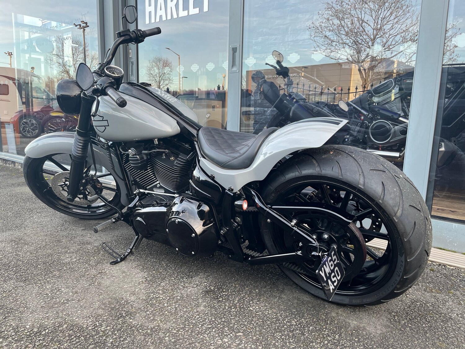 Harley-Davidson SOFTAIL FXBR BREAKOUT