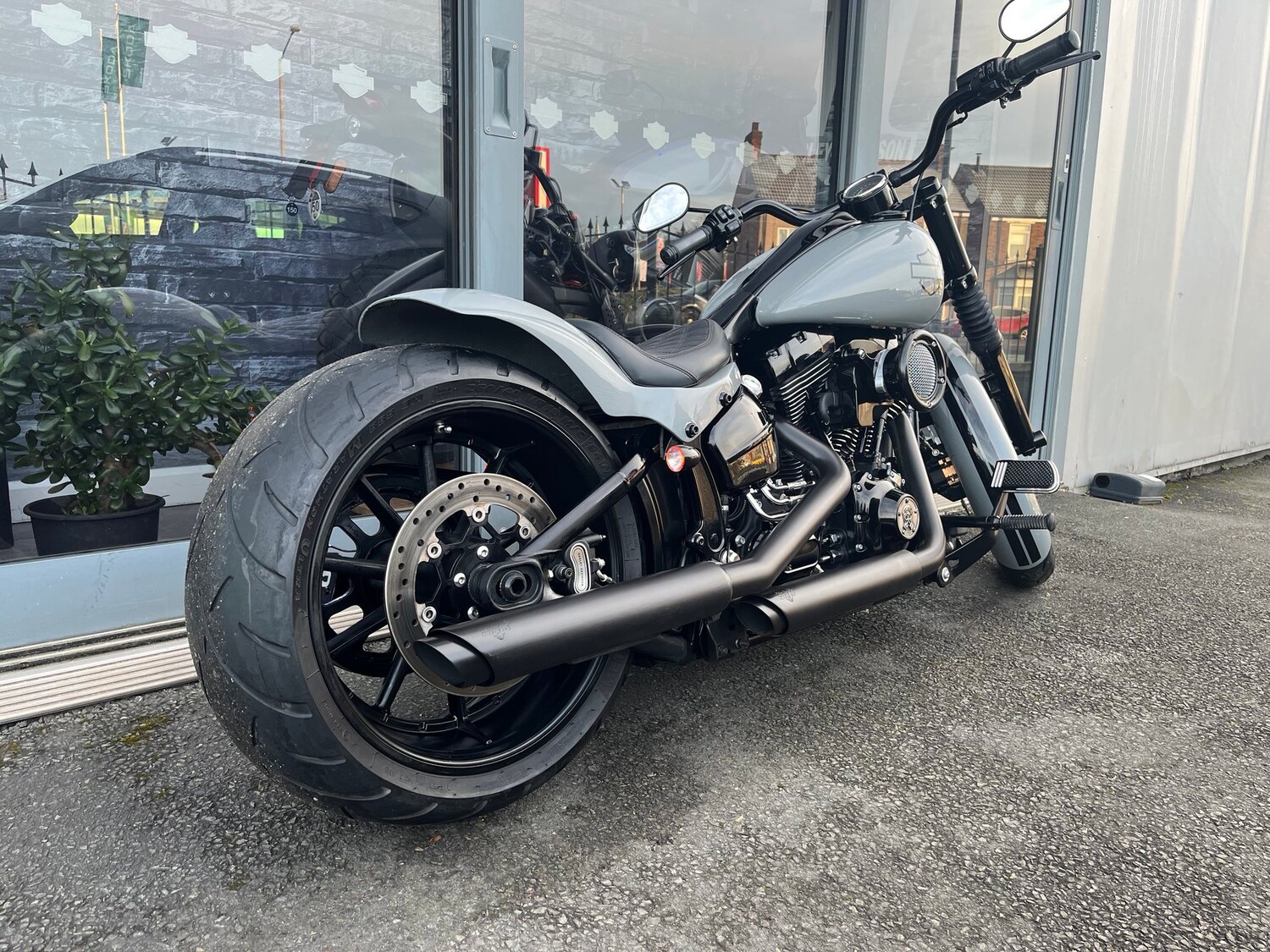 Harley-Davidson SOFTAIL FXBR BREAKOUT