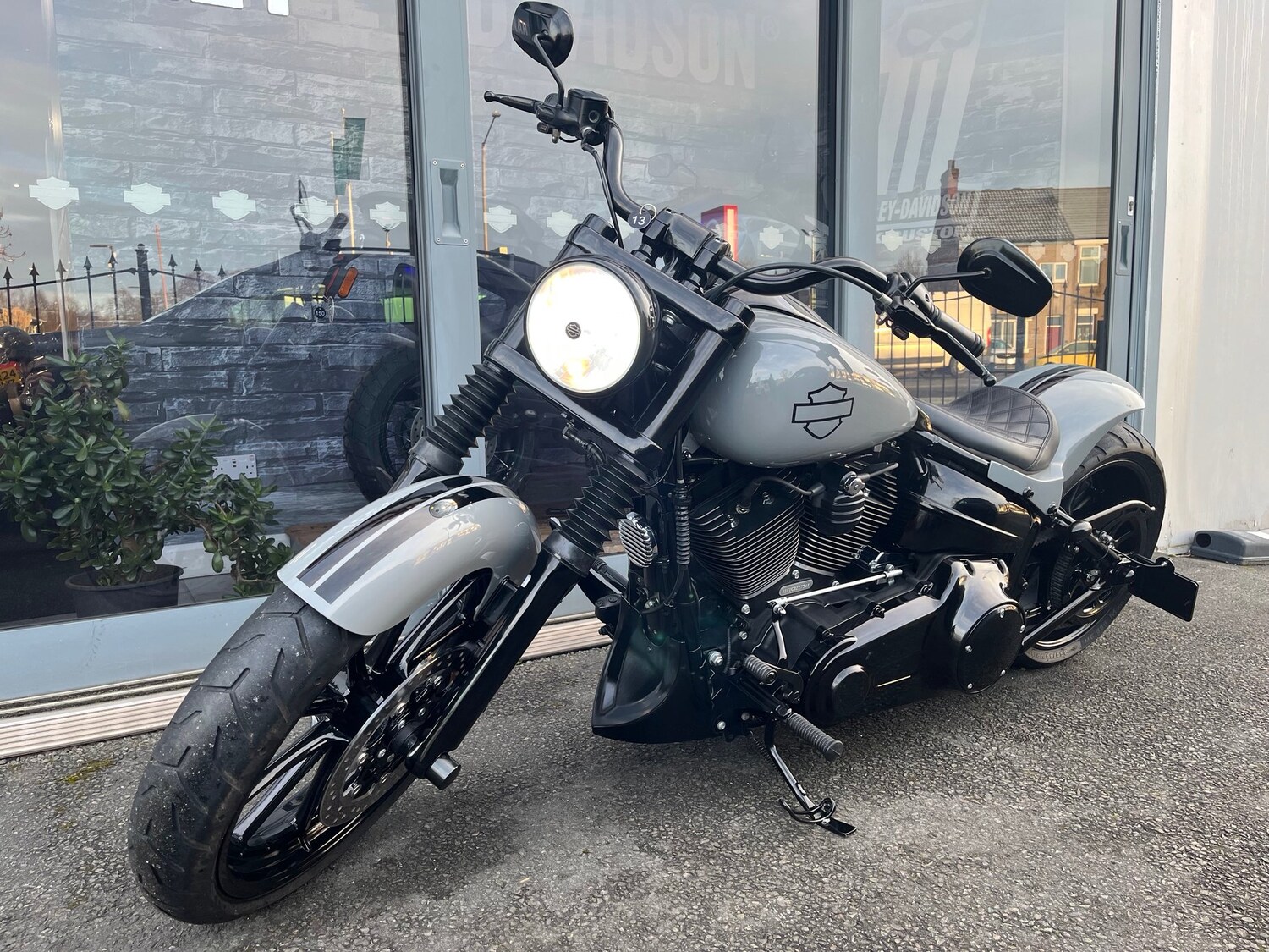 Harley-Davidson SOFTAIL FXBR BREAKOUT