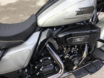 Used Harley-Davidson CVO STREET GLIDE 2024 for sale - bike-71618071: Photo