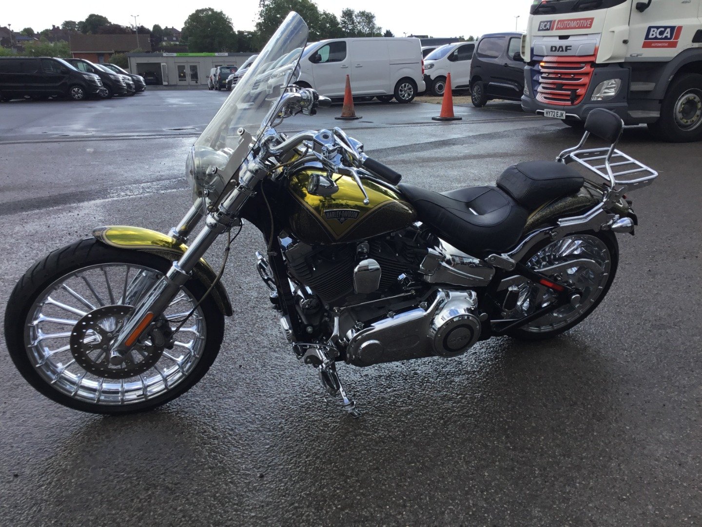 Harley-Davidson CVO FXSBE BREAKOUT