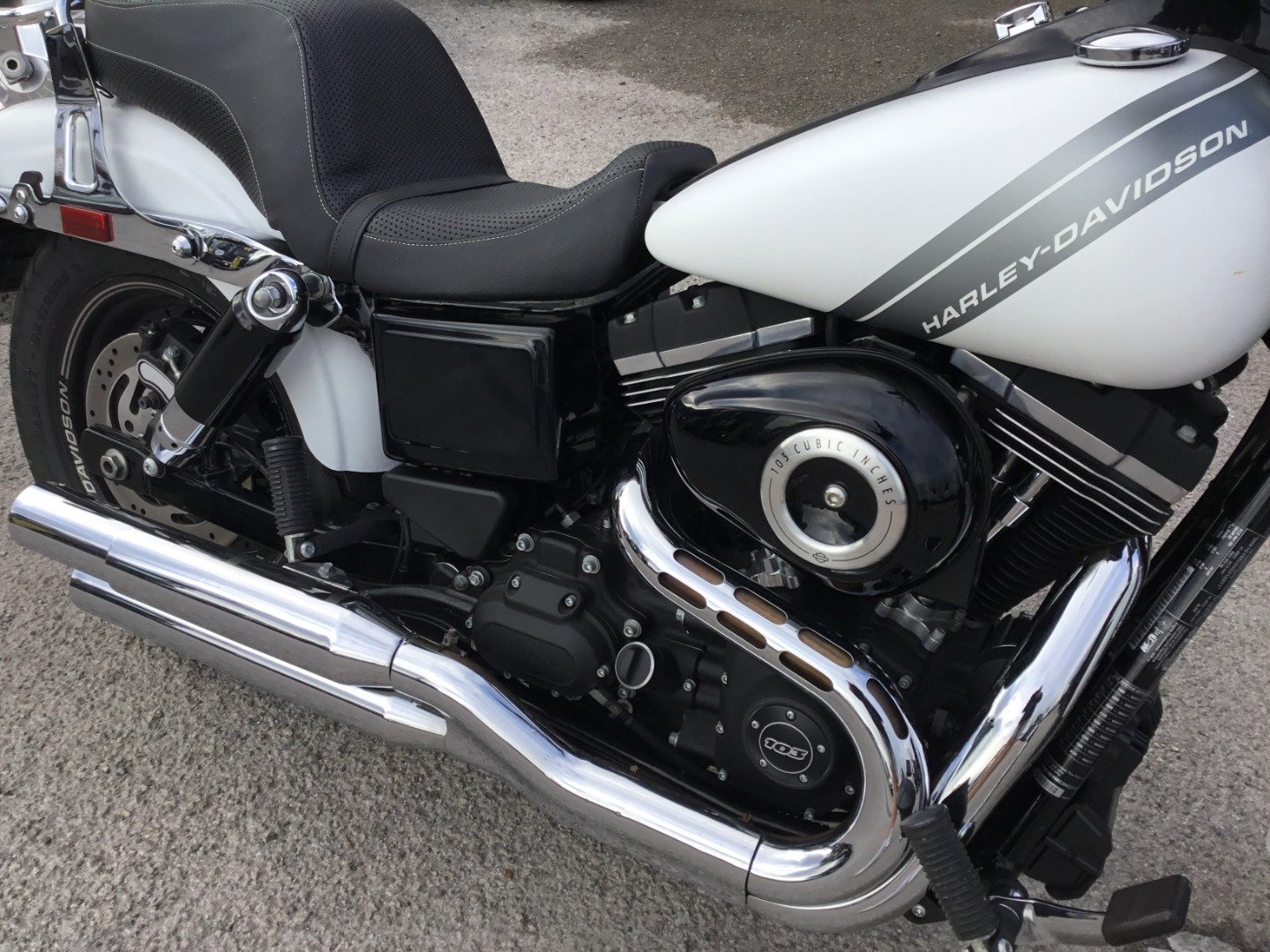 Harley-Davidson DYNA FXDF FAT BOB