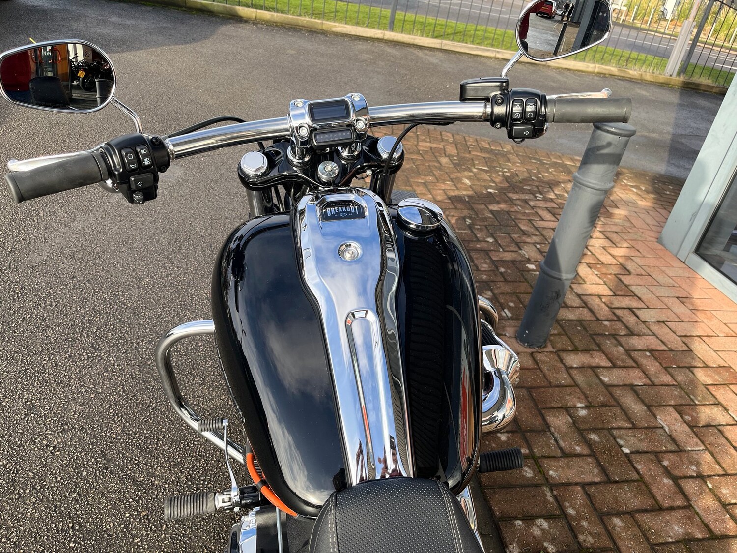 Harley-Davidson SOFTAIL BREAKOUT