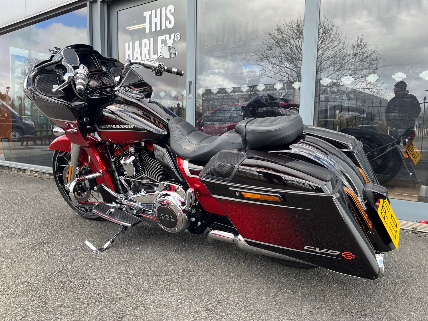 Harley-Davidson CVO FLTRXSE ROAD GLIDE