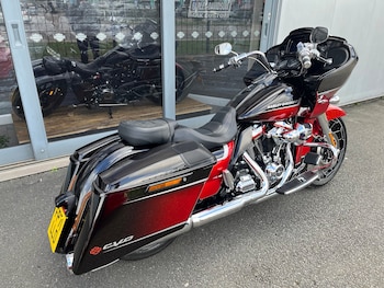 Used Harley-Davidson CVO FLTRXSE ROAD GLIDE 2021 for sale - bike-75245130: Photo
