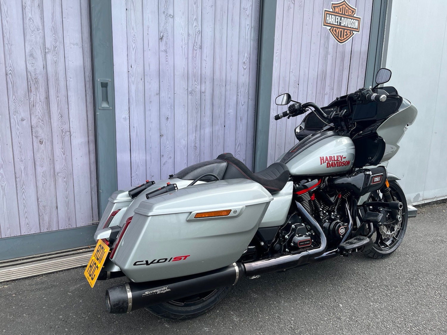 Used Harley-Davidson CVO FLTRXSE ROAD GLIDE 2026 for sale - 78546061: Photo 3