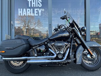 Used Harley-Davidson SOFTAIL FLHCS HERITAGE CLASSIC 114 2019 for sale - bike-77080918: Photo