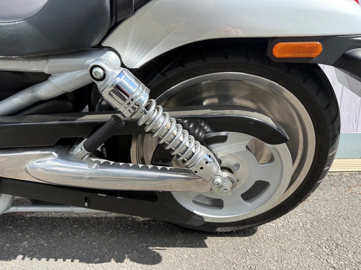 Used Harley-Davidson V-ROD 2003 for sale - 78865351: Photo 17
