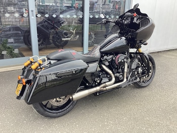 Used Harley-Davidson TOURING ROAD GLIDE 2019 for sale - bike-77921607: Photo