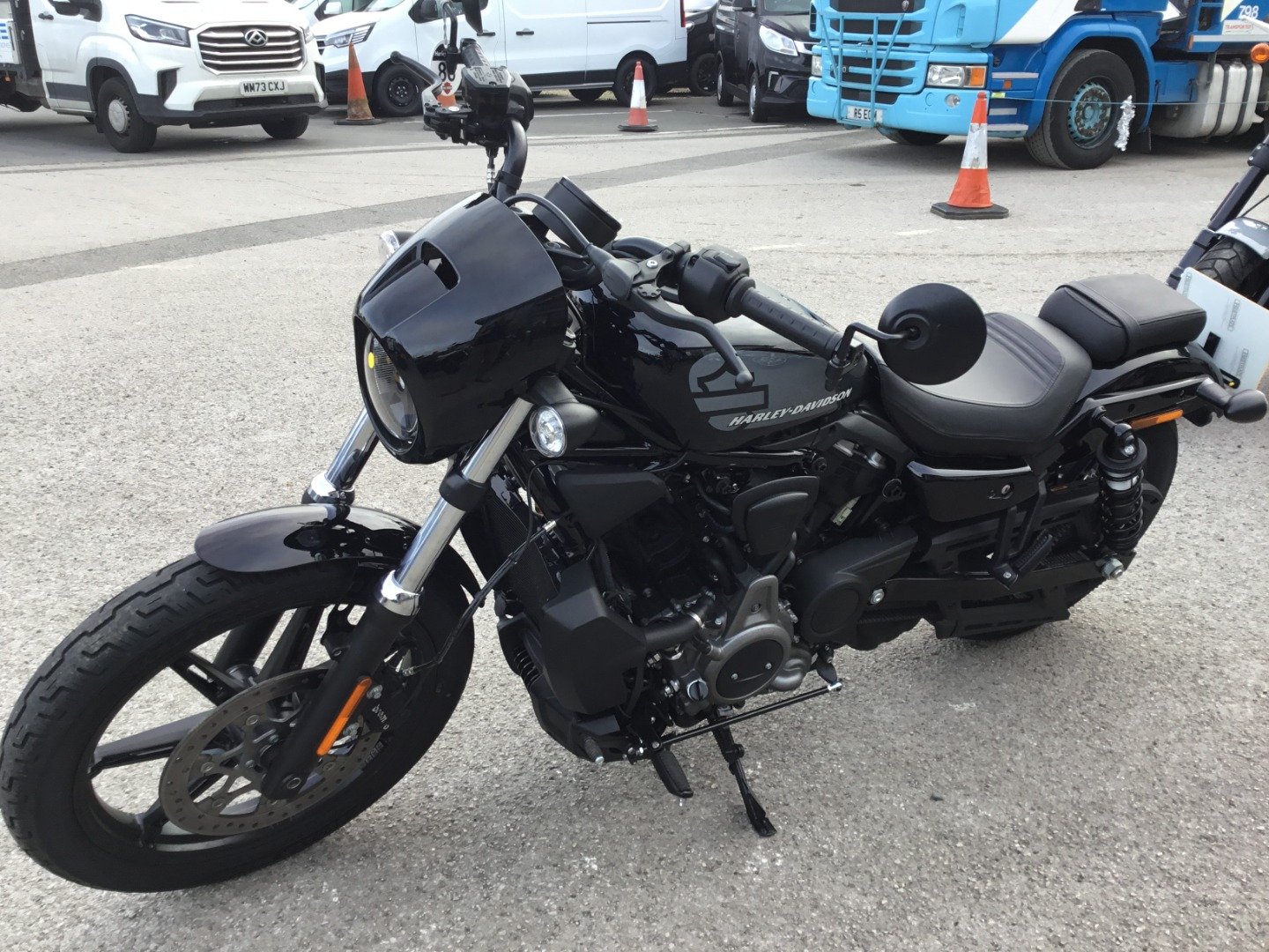 Harley-Davidson NIGHTSTER 975