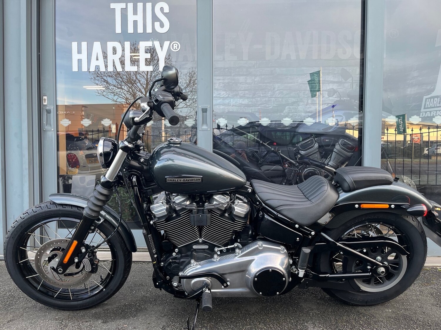 Harley-Davidson SOFTAIL STREET BOB