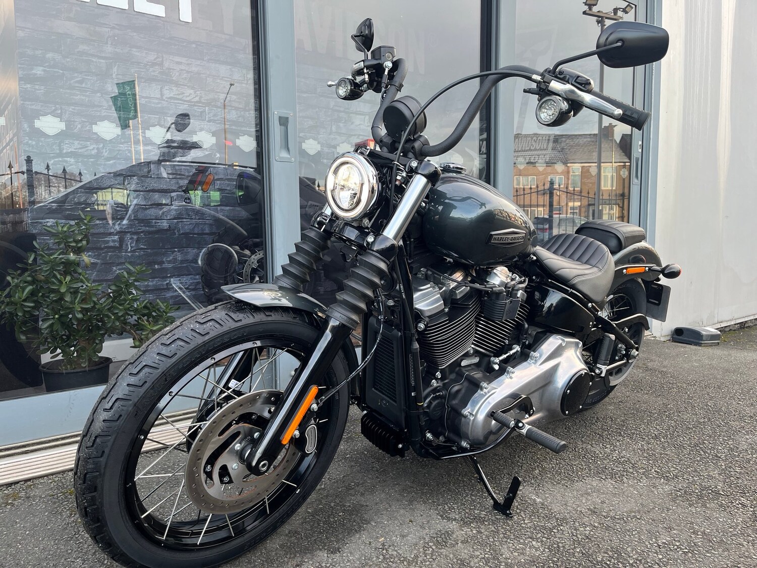 Harley-Davidson SOFTAIL STREET BOB