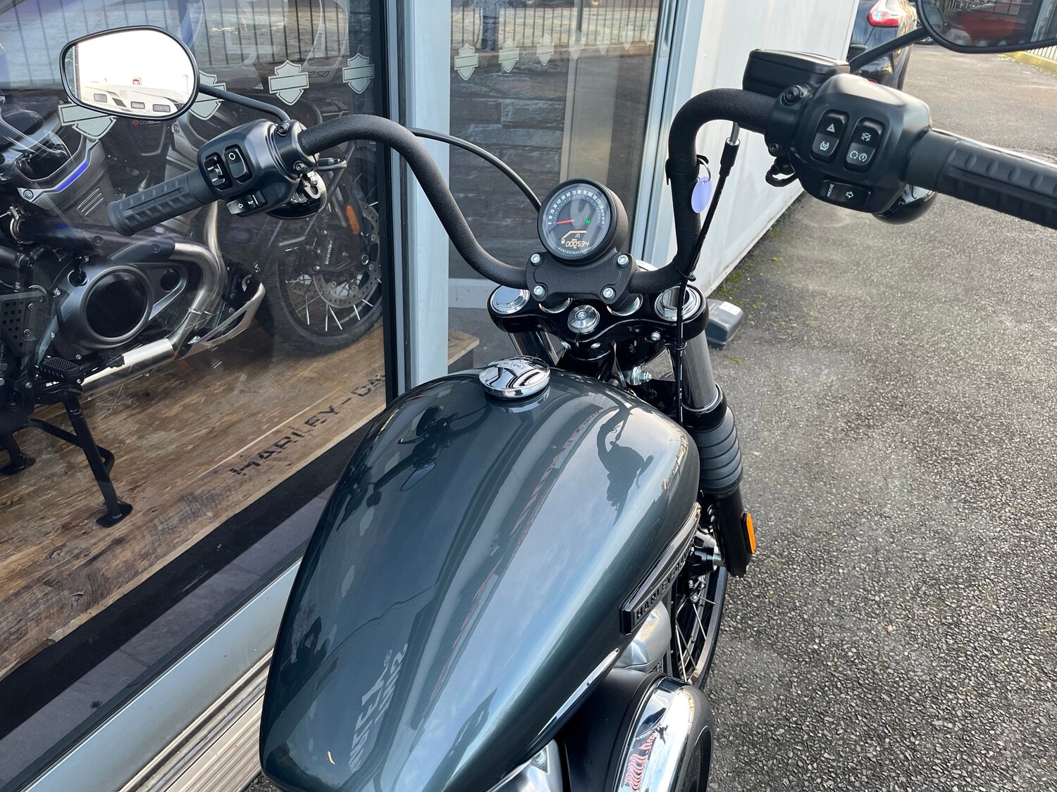 Harley-Davidson SOFTAIL STREET BOB