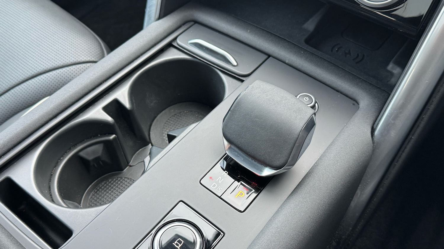 Used Land Rover Discovery 2024 for sale - 76405177: Photo 13