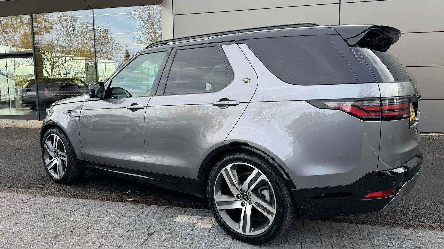 Used Land Rover Discovery 2024 for sale - 76405177: Photo 21