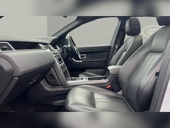 Used Land Rover Discovery Sport 2019 for sale - 79232734: Photo