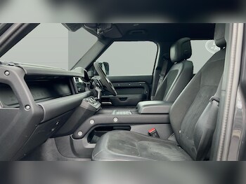 Used Land Rover Defender 2021 for sale - 78596758: Photo