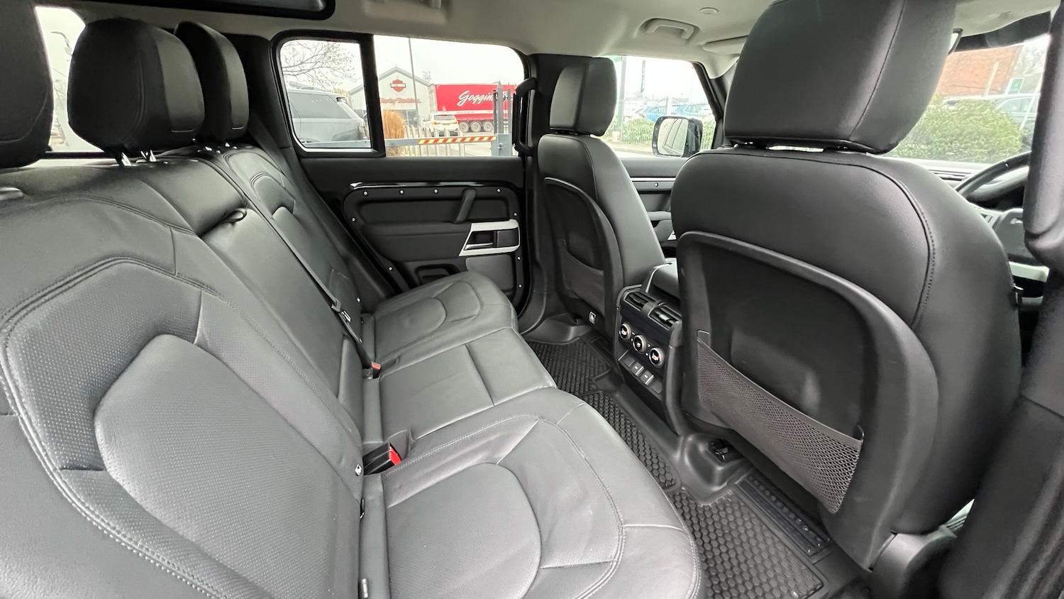 Used Land Rover Defender 2022 for sale - 77270708: Photo 31