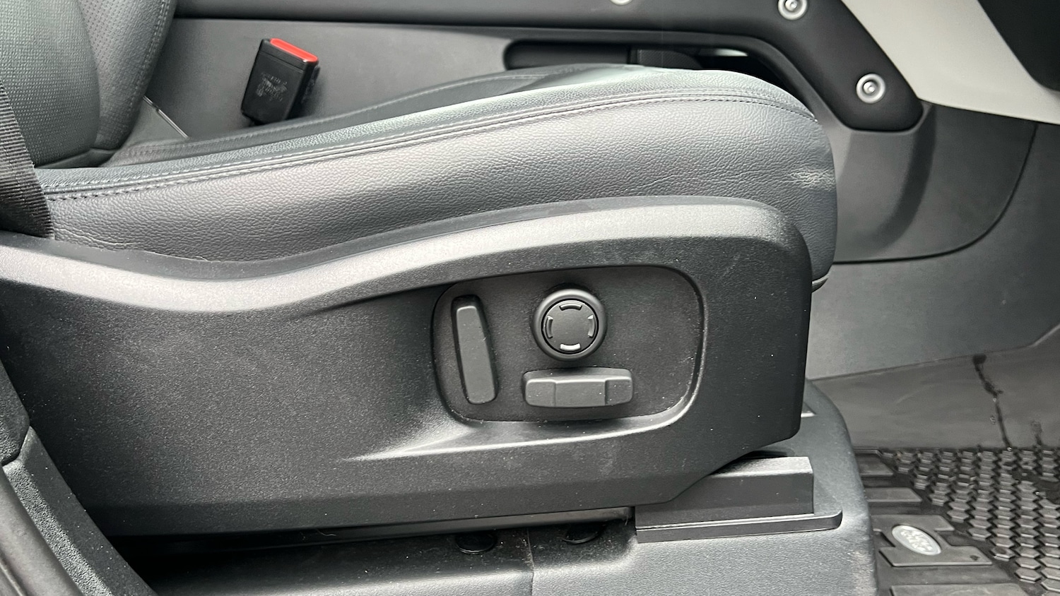 Used Land Rover Defender 2022 for sale - 77270708: Photo 35