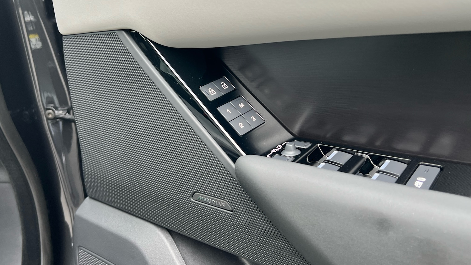 Used Land Rover Range Rover Velar 2026 for sale - 77834230: Photo 35