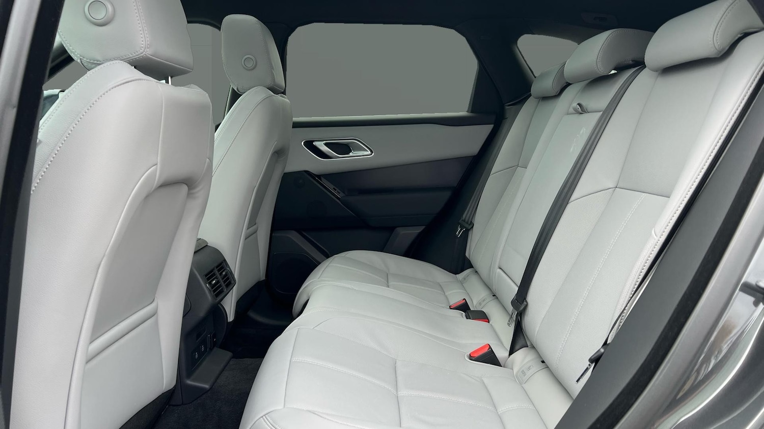 Used Land Rover Range Rover Velar 2026 for sale - 77834230: Photo 4