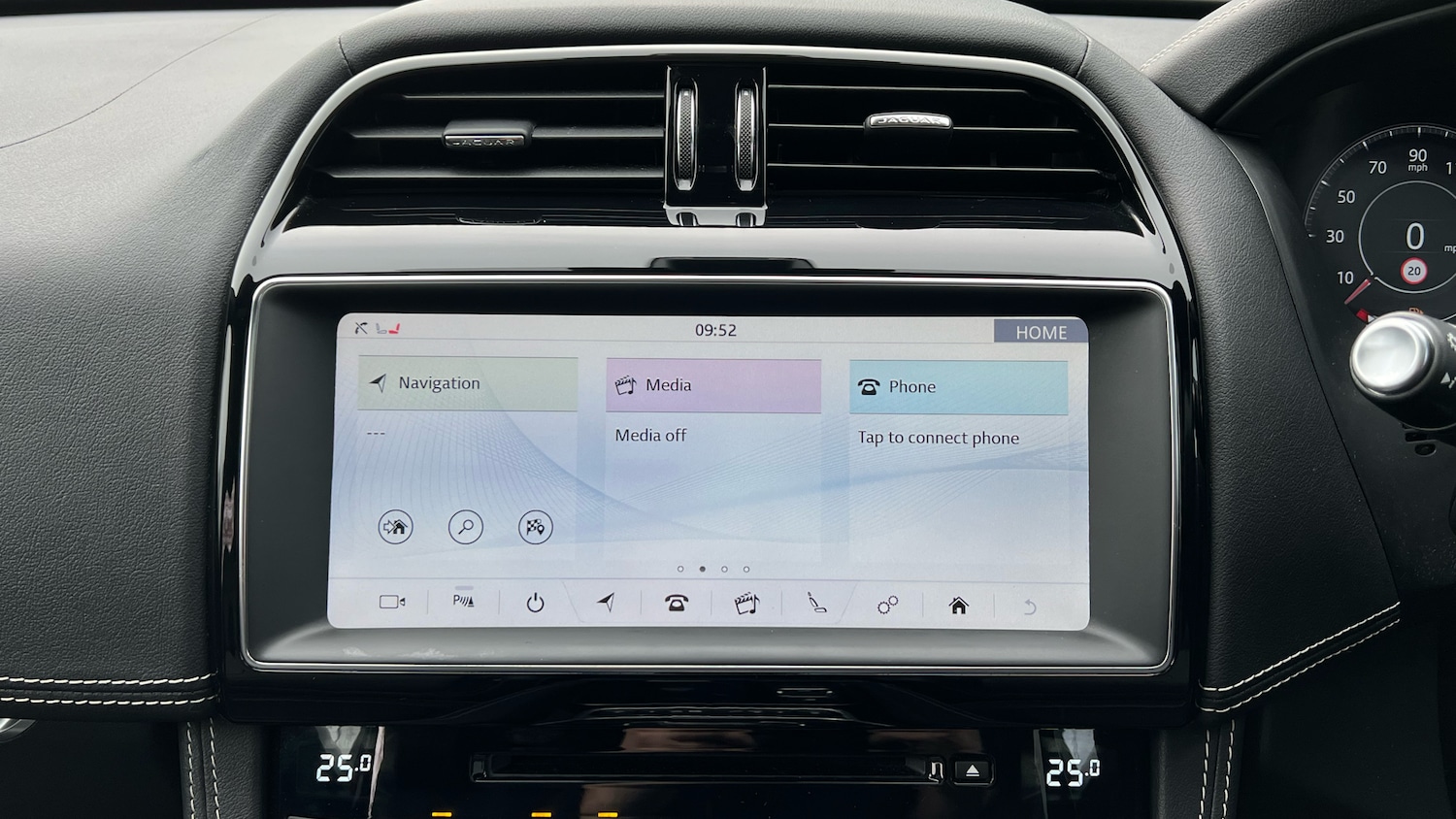 Used Jaguar F-Pace 2019 for sale - 76643250: Photo 14