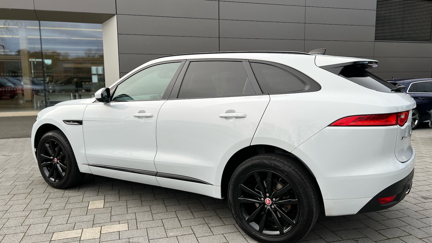 Used Jaguar F-Pace 2019 for sale - 76643250: Photo 21
