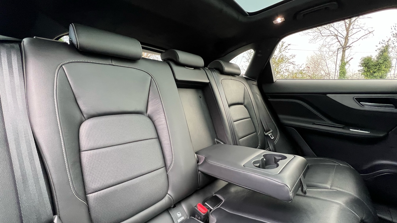 Used Jaguar F-Pace 2019 for sale - 76643250: Photo 33