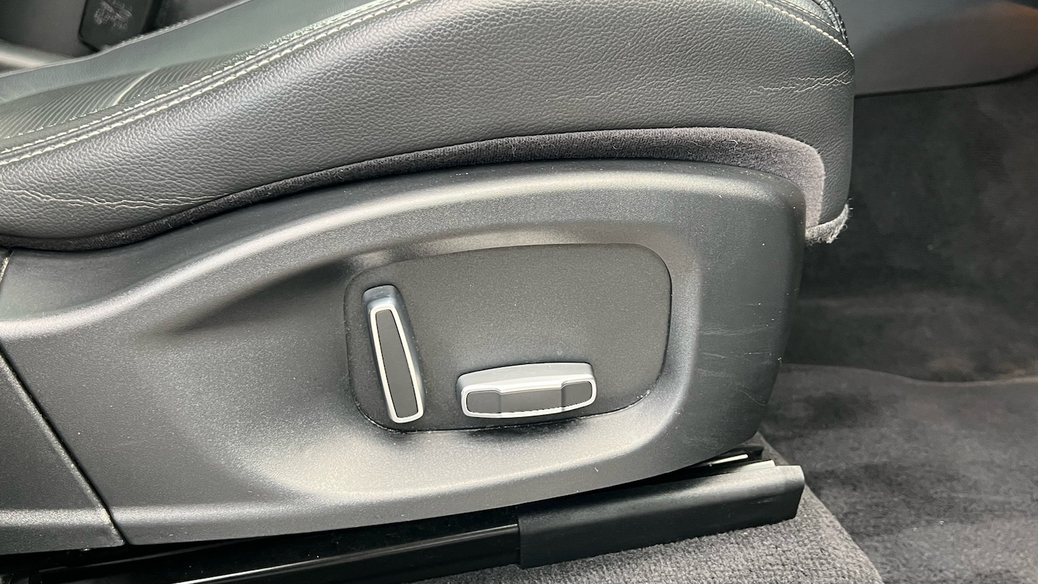 Used Jaguar F-Pace 2019 for sale - 76643250: Photo 36