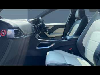 Used Jaguar F-Pace 2017 for sale - 74993898: Photo