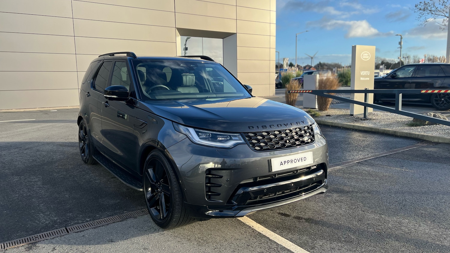 Used Land Rover Discovery 2025 for sale - 76924212: Photo 25