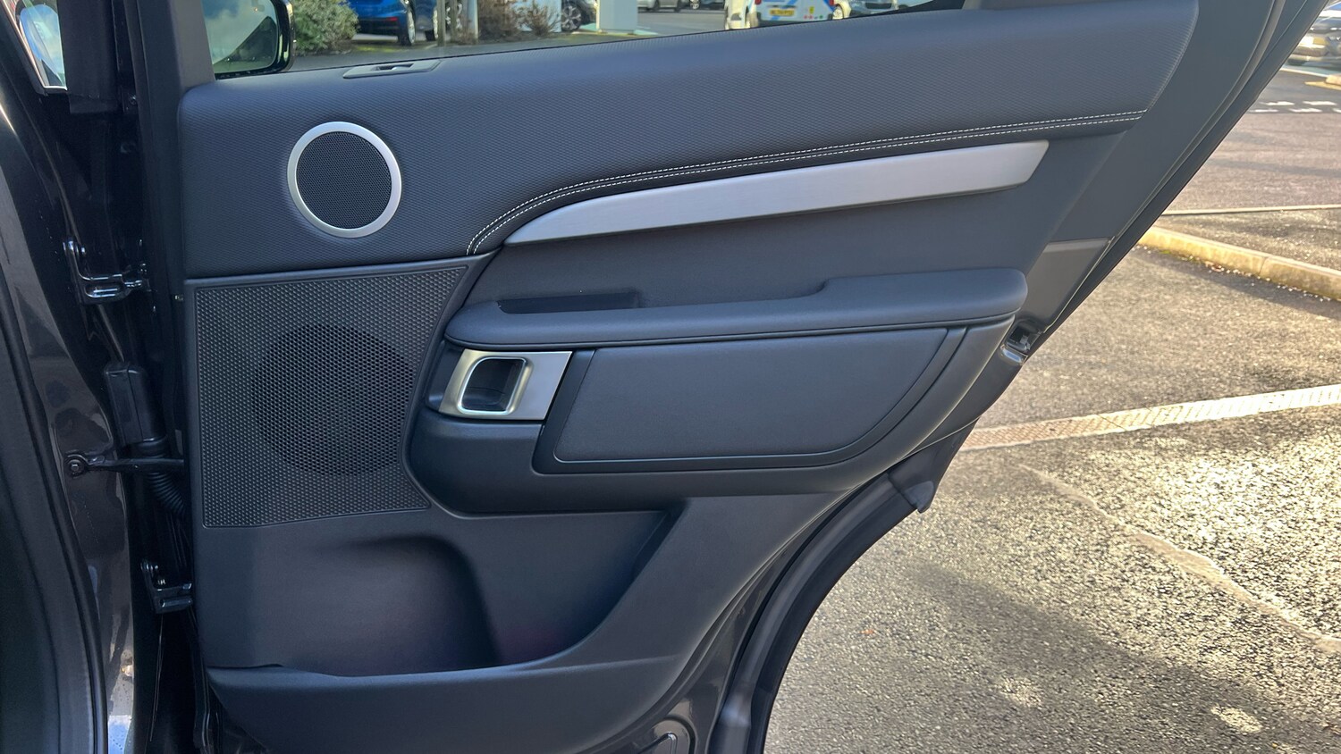 Used Land Rover Discovery 2025 for sale - 76924212: Photo 31