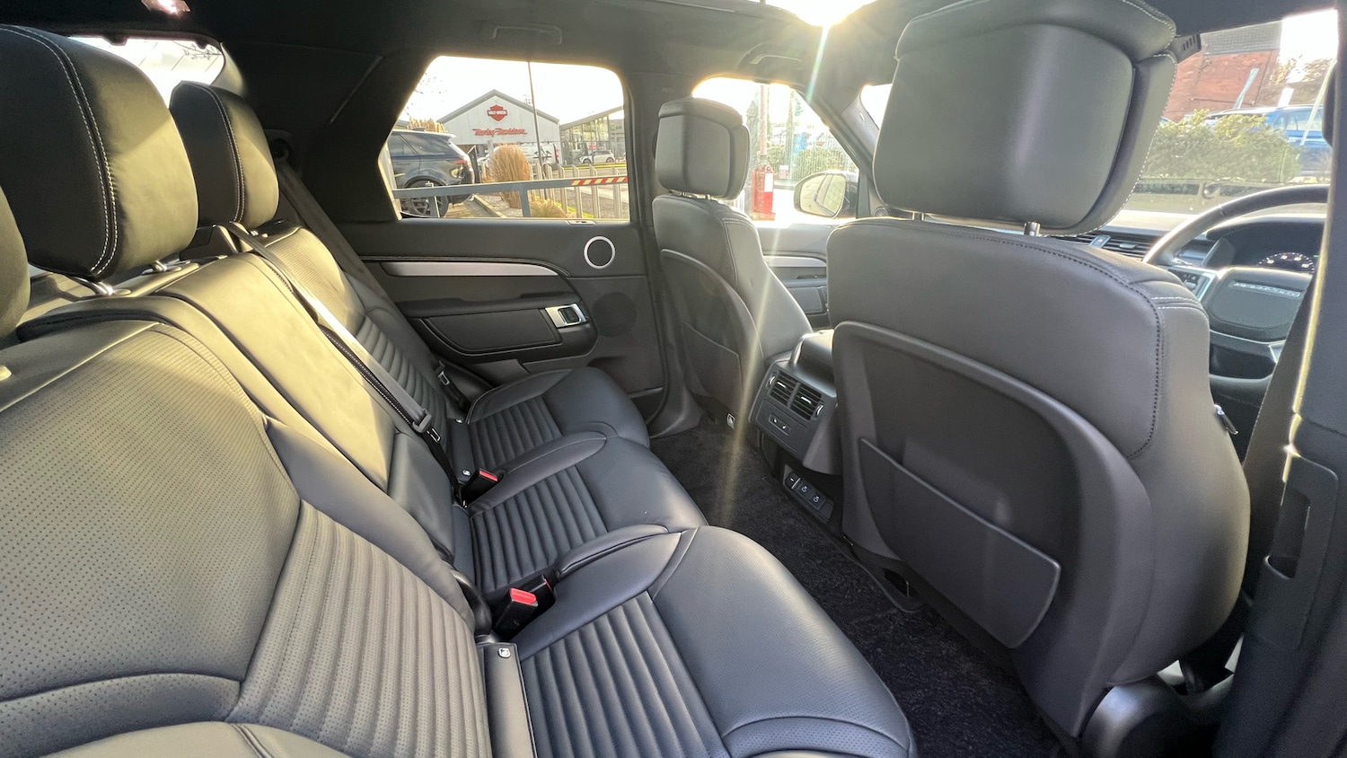 Used Land Rover Discovery 2025 for sale - 76924212: Photo 32