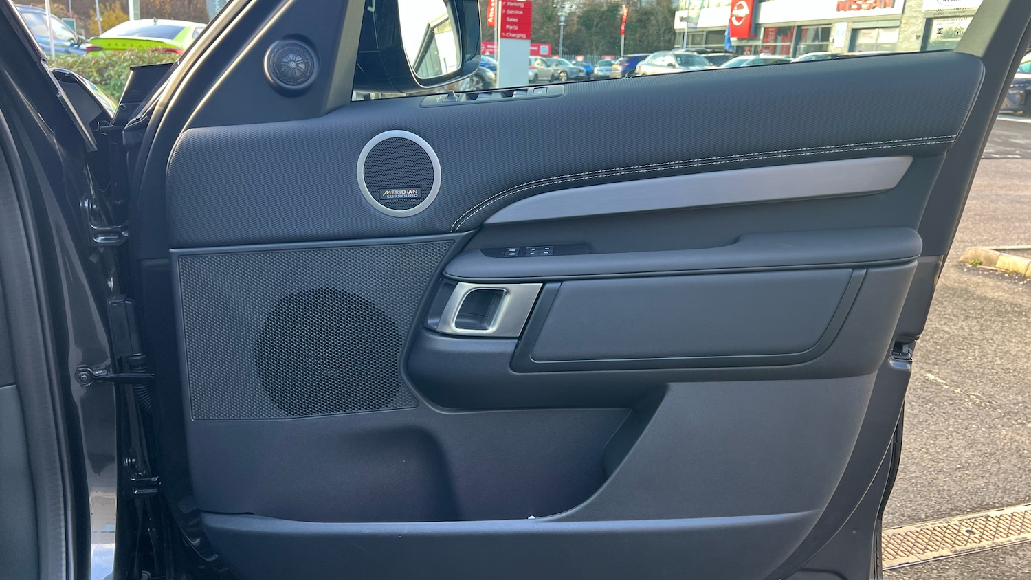 Used Land Rover Discovery 2025 for sale - 76924212: Photo 34