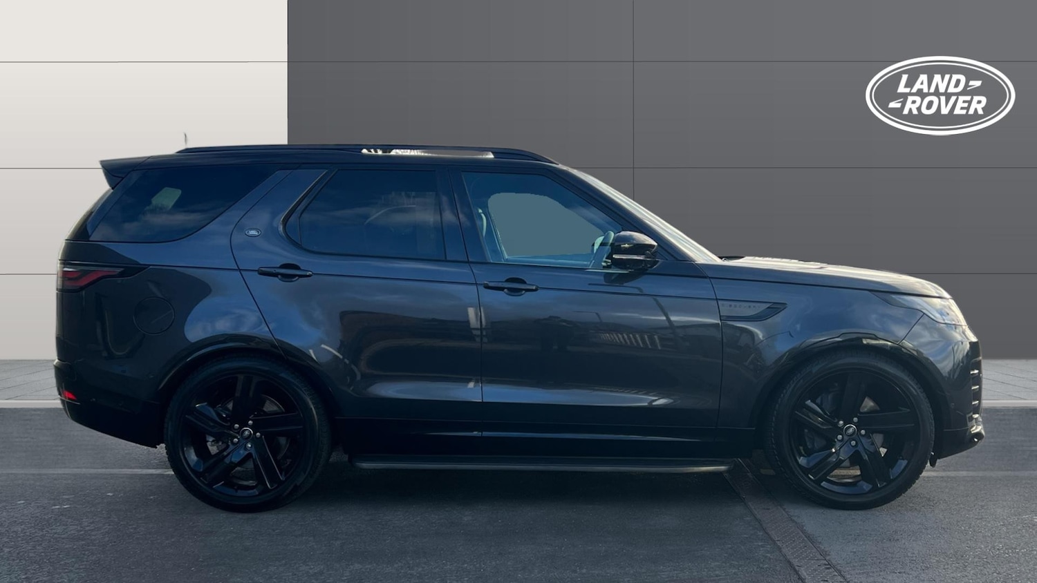 Used Land Rover Discovery 2025 for sale - 76924212: Photo 5