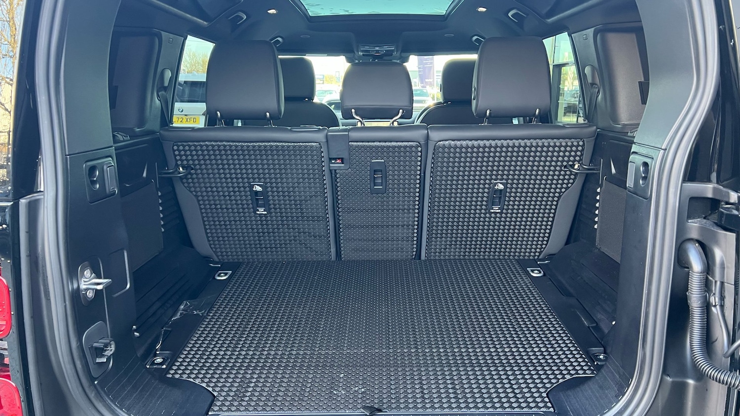 Used Land Rover Defender 2025 for sale - 76791697: Photo 10