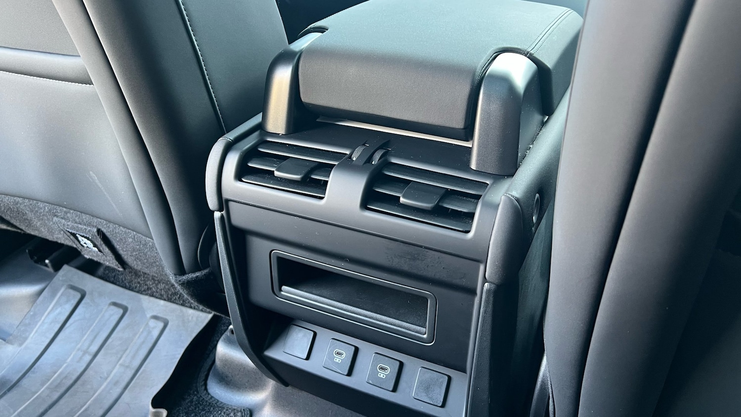 Used Land Rover Defender 2025 for sale - 76791697: Photo 18