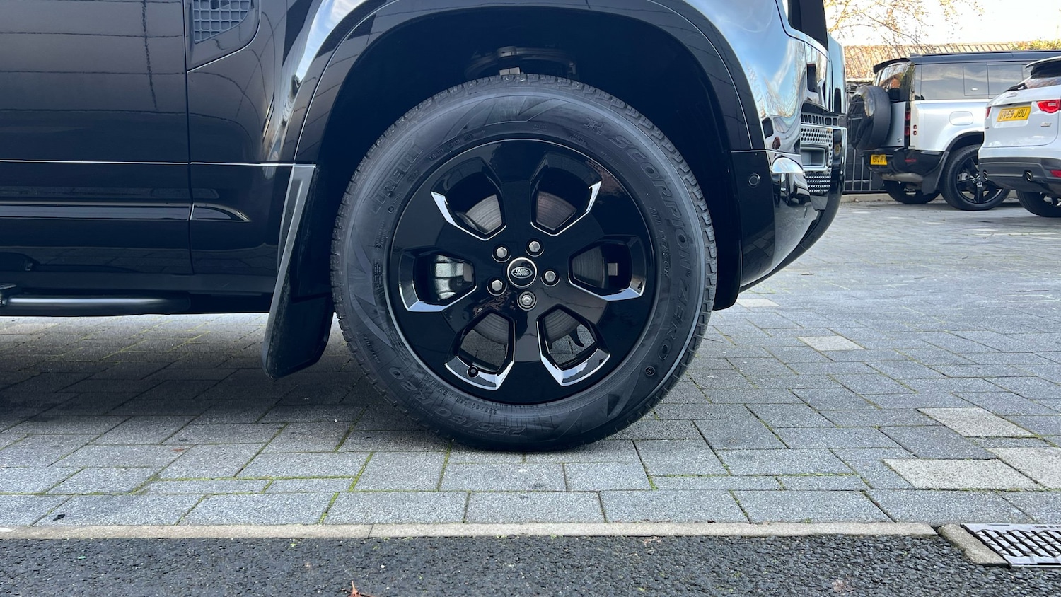 Used Land Rover Defender 2025 for sale - 76791697: Photo 8