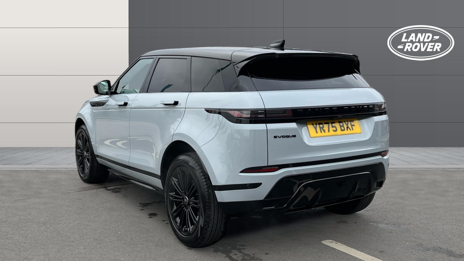 Used Land Rover Range Rover Evoque 2025 for sale - 77903791: Photo 2