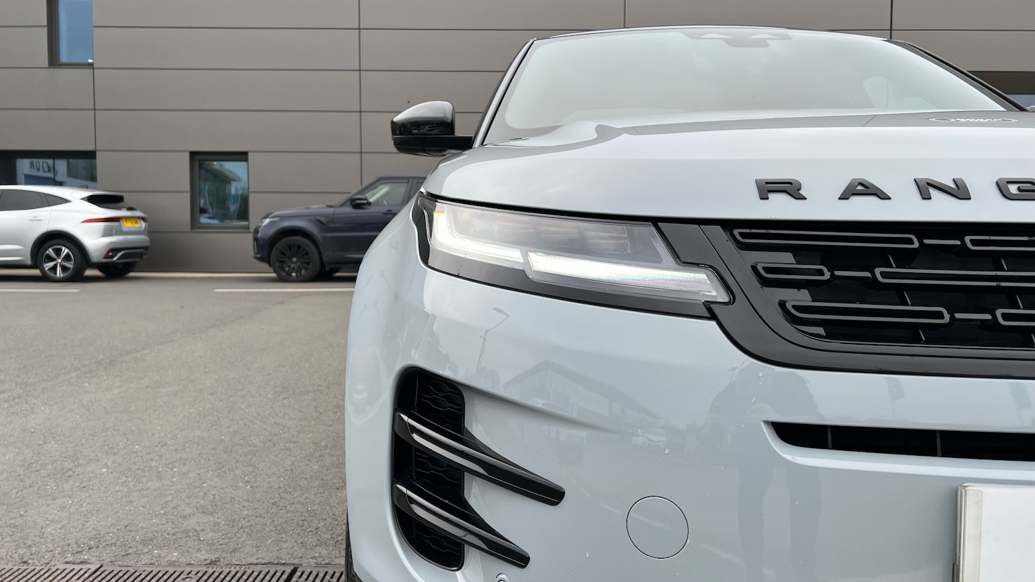 Used Land Rover Range Rover Evoque 2025 for sale - 77903791: Photo 29